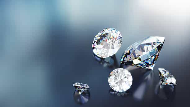 How to Tell If a Diamond Is Real 1