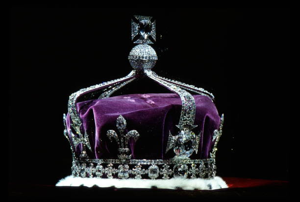 Koh-i-Noor diamond history controversy Tower of London British Crown Jewels